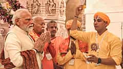 ಅಯೋಧ್ಯೆ ರಾಮ ಮಂದಿರ ನಿರ್ಮಾಣ ಪೂರ್ಣ: ರಾಮ-ಸೀತೆ ವಿವಾಹ ಪರ್ವದಂದೇ ದೇಗುಲದ ಶಿಖರದ ಮೇಲೆ ಧ್ವಜಾರೋಹಣ ನೆರವೇರಿಸಿದ ಪ್ರಧಾನಿ ಮೋದಿ