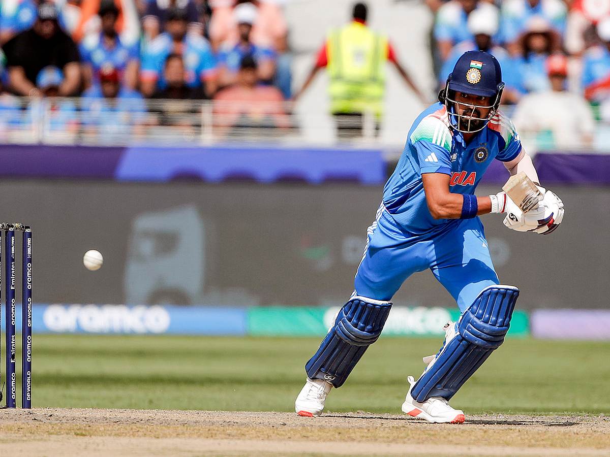 IND vs SA: 'ನಿನ್ ತಲೆ ಓಡಿಸ್ಬೇಡ, ಹೇಳಿದ್ ಹಾಕು'; ಪ್ರಸಿದ್ಧ್ ಕೃಷ್ಣಗೆ ಕನ್ನಡದಲ್ಲೇ ತರಾಟೆಗೆ ತೆಗೆದುಕೊಂಡ ಕೆ.ಎಲ್ ರಾಹುಲ್! Video