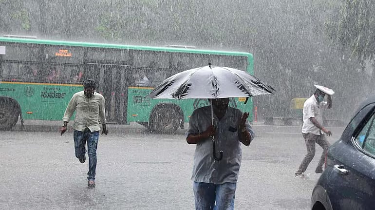 Cyclone Ditwah ಎಫೆಕ್ಟ್: ರಾಜ್ಯಾದ್ಯಂತ 5 ದಿನ ಭಾರಿ ಮಳೆ; ಬೆಂಗಳೂರಿನಲ್ಲಿ ಚಳಿ ತೀವ್ರ!