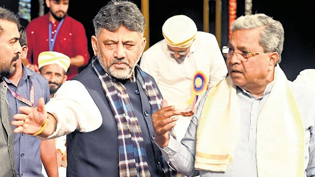 Vote chori ವಿರುದ್ಧ ಬೃಹತ್ ಪ್ರತಿಭಟನೆ: ಪ್ರತಿ ಜಿಲ್ಲೆಯಿಂದ 300 ಮಂದಿ ಕರೆದೊಯ್ಯಲು ನಿರ್ಧಾರ; ಸರ್ವಪಕ್ಷ ಸಭೆ ಮುಂದೂಡಿಕೆ- ಡಿಕೆಶಿ