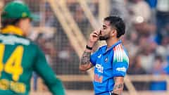 ದೇಶೀಯ ಟೂರ್ನಿಯಲ್ಲಿ ವಿರಾಟ್ ಕೊಹ್ಲಿ; ಚಿನ್ನಸ್ವಾಮಿ ಕ್ರೀಡಾಂಗಣದಲ್ಲಿಯೇ ಕಣಕ್ಕೆ!