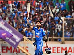 ವಿರಾಟ್ ಕೊಹ್ಲಿ ಶತಕ ಗಳಿಸಿದ ಕೂಡಲೇ ಭಾರತ vs ದಕ್ಷಿಣ ಆಫ್ರಿಕಾ 3ನೇ ಏಕದಿನ ಪಂದ್ಯದ ಟಿಕೆಟ್‌ ಸೋಲ್ಡ್ ಔಟ್!
