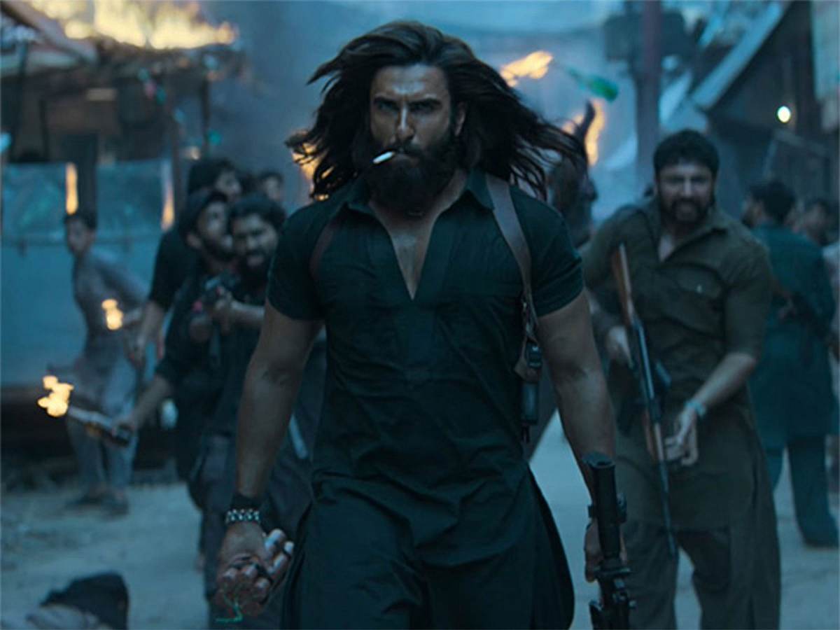 ಬಾಕ್ಸ್ ಆಫೀಸ್ನಲ್ಲಿ ಧುರಂಧರ್ ಅಬ್ಬರ: ಎರಡೇ ದಿನಕ್ಕೆ ರಣವೀರ್ ಸಿಂಗ್ ನಟನೆಯ ಚಿತ್ರ ಗಳಿಸಿದ್ದೆಷ್ಟು?