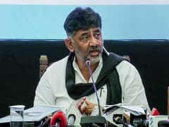 '₹500 ಕೋಟಿ ಕೊಟ್ಟರೆ ಸಿಎಂ ಹುದ್ದೆ': ನವಜೋತ್ ಕೌರ್ ಸಿಧು 'ಮೆಂಟಲ್ ಆಸ್ಪತ್ರೆಗೆ' ದಾಖಲಾಗಬೇಕು; ಡಿ.ಕೆ ಶಿವಕುಮಾರ್