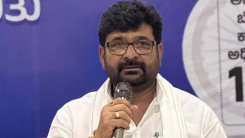 ಕೊಲೆ ಪ್ರಕರಣ: ಕಾಂಗ್ರೆಸ್ ಶಾಸಕ ವಿನಯ್ ಕುಲಕರ್ಣಿ ಜಾಮೀನು ಅರ್ಜಿ ವಜಾ!