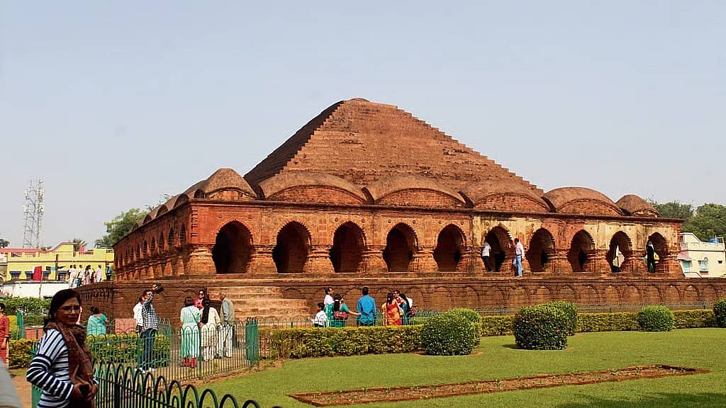 Terracotta: ಪಶ್ಚಿಮ ಬಂಗಾಳದ ಟೆರಾಕೋಟಾ ದೇವಾಲಯಗಳು; ಇತಿಹಾಸ ಮತ್ತು ವೈವಿಧ್ಯ