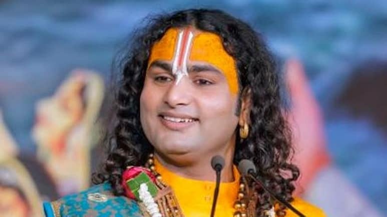 25 ವರ್ಷ ವಯಸ್ಸಿನ ಅವಿವಾಹಿತ ಮಹಿಳೆಯರು..: ಅನಿರುದ್ಧಾಚಾರ್ಯ ವಿರುದ್ಧ ಕೇಸ್ ದಾಖಲು! 'ಪೂಕಿ ಬಾಬಾ' ಹೇಳಿದ್ದೇನು ಗೊತ್ತಾ?