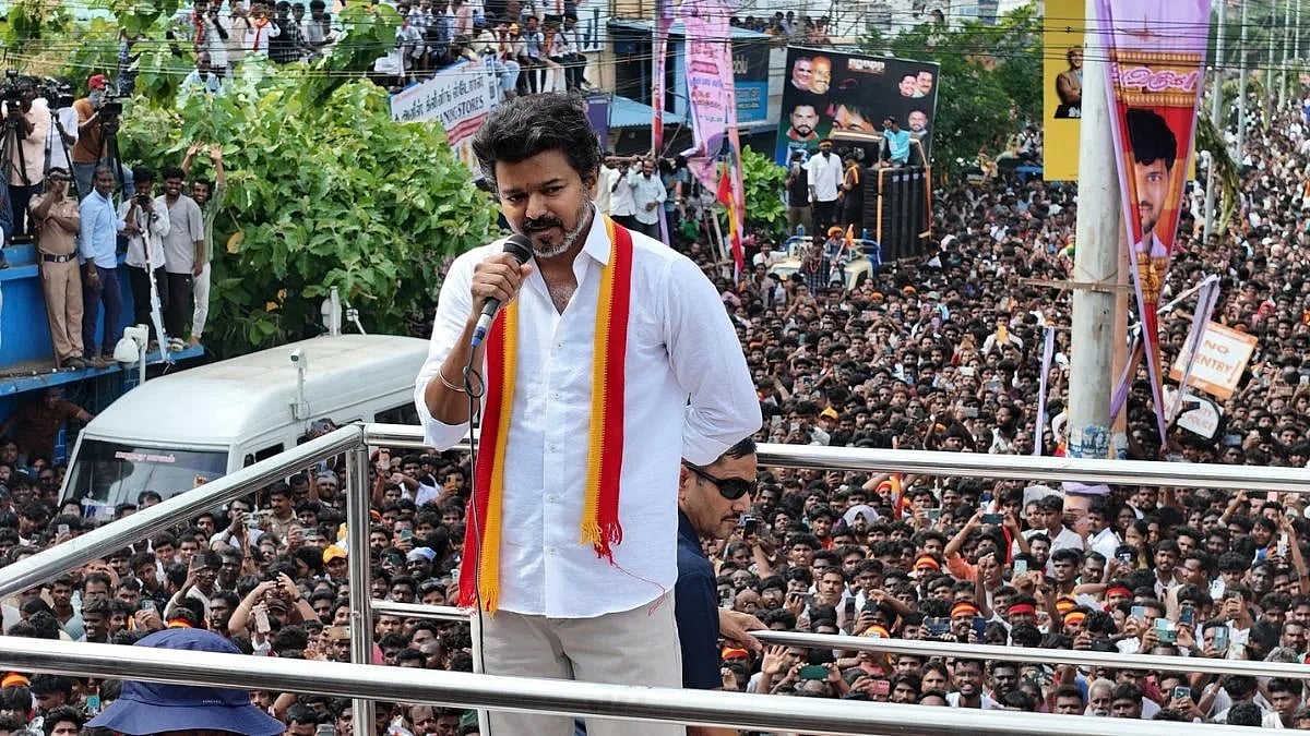 'ಏನೋ ತಪ್ಪಾಗಿದೆ...': ಕರೂರ್ ಕಾಲ್ತುಳಿತ ಪ್ರಕರಣದಲ್ಲಿ ಮದ್ರಾಸ್ ಹೈಕೋರ್ಟ್ಗೆ ಸುಪ್ರೀಂ ಕೋರ್ಟ್ ಪ್ರಶ್ನೆ!
