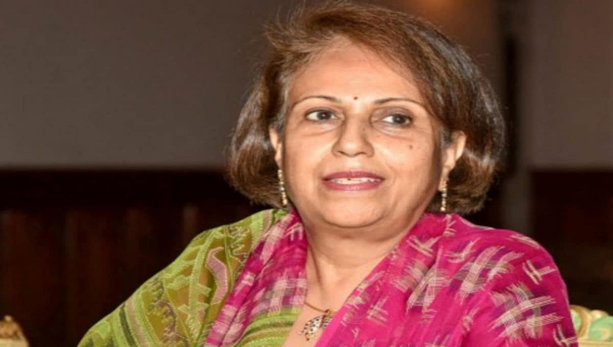 'ಮಗ' ಗುದ್ದಲಿ ಪೂಜೆ ಮಾಡಿದ್ದ ಕಾಮಗಾರಿಗೆ 'ಅಮ್ಮ' ತಡೆ: ಬೇಕಿದ್ರೆ ಸರ್ಕಾರ ತನ್ನ ಭೂಮಿಯನ್ನು ಬಳಸಿಕೊಳ್ಳಲಿ ಎಂದ ಪ್ರಮೋದಾ ದೇವಿ!