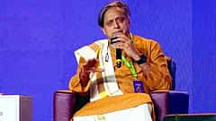 ಕೇರಳ ಸ್ಥಳೀಯ ಸಂಸ್ಥೆ ಚುನಾವಣೆ: ತಿರುವನಂತಪುರಂನಲ್ಲಿ ಬಿಜೆಪಿಗೆ ಐತಿಹಾಸಿಕ ಗೆಲುವು; ಶಶಿ ತರೂರ್ ಹೊಗಳಿದ್ದು ಯಾರನ್ನ?
