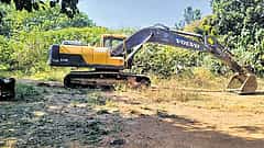 ಬೆಂಗಳೂರು: ಕಂಟೋನ್ಮೆಂಟ್ ರೈಲ್ವೆ ಕಾಲೋನಿಯಲ್ಲಿ 'ಬುಲ್ಡೋಜರ್‌' ಸದ್ದು; ಮರಗಳ ಮಾರಣಹೋಮ? ಪರಿಸರವಾದಿಗಳ ಆತಂಕ!
