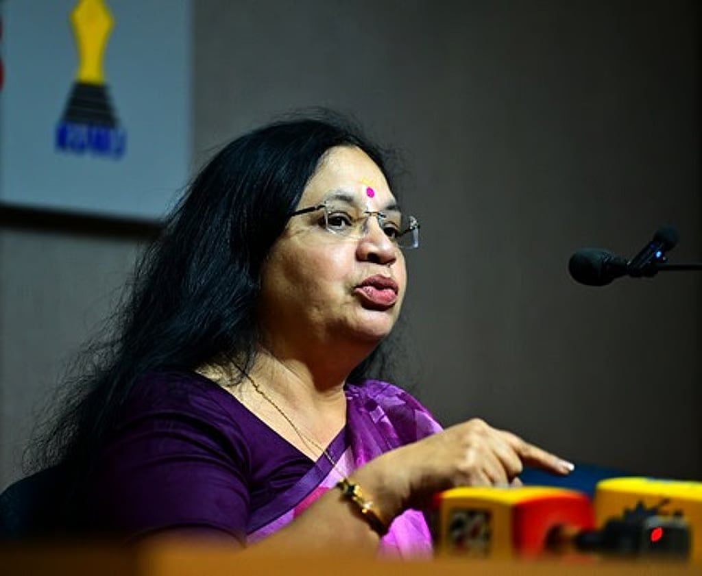 'ಒಂದು ಕ್ಷಣ ಯೋಚಿಸಬೇಕಿತ್ತು': ನಟ ದಿಲೀಪ್ ಅಭಿನಯದ ಚಿತ್ರದ ಪೋಸ್ಟರ್ ಹಂಚಿಕೊಂಡ ಮೋಹನ್ ಲಾಲ್ ವಿರುದ್ಧ ಭಾಗ್ಯಲಕ್ಷ್ಮಿ ಕಿಡಿ!