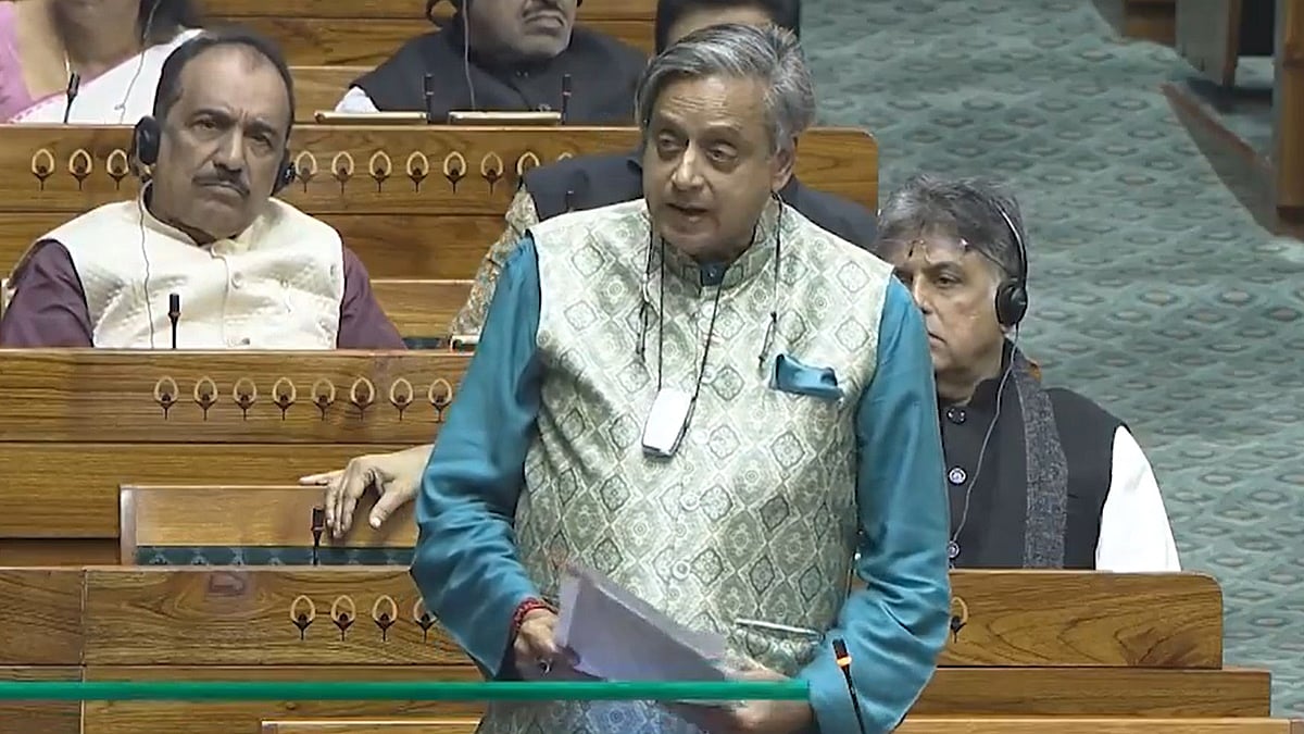 ನರೇಗಾ ಯೋಜನೆಯಿಂದ ಮಹಾತ್ಮ ಗಾಂಧಿ ಹೆಸರು ತೆಗೆದುಹಾಕುವುದು 'ಅನೈತಿಕ': ಕಾಂಗ್ರೆಸ್ ಪರ ಶಶಿ ತರೂರ್ ಬ್ಯಾಟಿಂಗ್; Video
