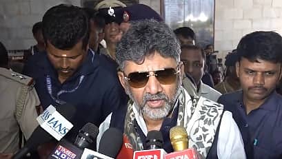 'ವಿಜಯೇಂದ್ರ ಕಲೆಕ್ಷನ್ ಕಿಂಗ್, ಯಡಿಯೂರಪ್ಪ ಹೆಸರು ಕೆಡಿಸಿದ್ದು ಅವರೇ': ಡಿ.ಕೆ ಶಿವಕುಮಾರ್; Video