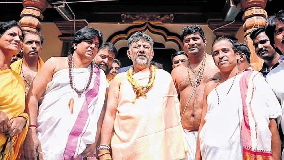 ಕುರ್ಚಿ ಕದನ: ಡಿಕೆಶಿ Temple Run, ಸಿಎಂ ಗಾದಿ ಕನಸು ಜೀವಂತ..!