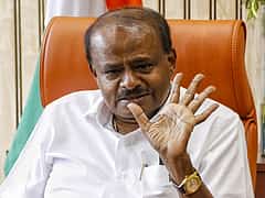'ಬಿಡದಿ ಟೌನ್ ಶಿಪ್ ಕುಮಾರಸ್ವಾಮಿ ಕೂಸು; ಪ್ರತಿಭಟಿಸುತ್ತಿರುವ ಬಹುತೇಕರು ಹಸಿರು ಶಾಲು ಹೊದ್ದಿರುವ JDS ಕಾರ್ಯಕರ್ತರು'