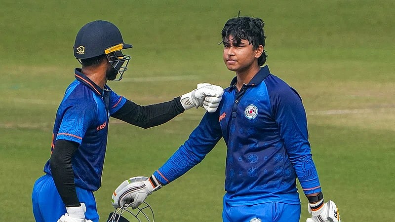 U-19 ಏಷ್ಯಾಕಪ್ ಫೈನಲ್: ವೈಭವ್ ಸೂರ್ಯವಂಶಿ ಕುರಿತ ಎರಡು Video ಬಗ್ಗೆ ನೆಟ್ಟಿಗರ ತೀವ್ರ ಚರ್ಚೆ!