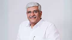 TNIE ವರದಿ ಫಲಶೃತಿ: ಸ್ವಚ್ಛತೆ ಪರಿಶೀಲಿಸಲು ಪ್ರವಾಸೋದ್ಯಮ ಸಚಿವ ಗಜೇಂದ್ರ ಸಿಂಗ್ ಶೇಖಾವತ್ ಹಂಪಿಗೆ ಭೇಟಿ
