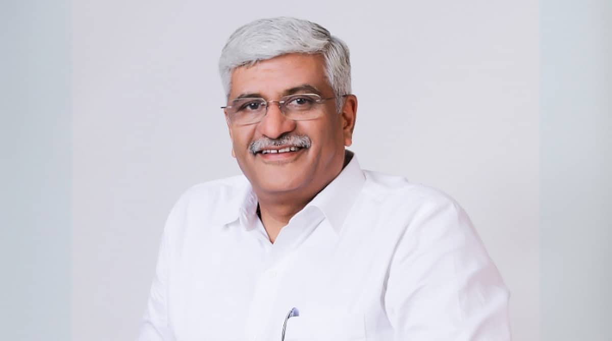 TNIE ವರದಿ ಫಲಶೃತಿ: ಸ್ವಚ್ಛತೆ ಪರಿಶೀಲಿಸಲು ಪ್ರವಾಸೋದ್ಯಮ ಸಚಿವ ಗಜೇಂದ್ರ ಸಿಂಗ್ ಶೇಖಾವತ್ ಹಂಪಿಗೆ ಭೇಟಿ