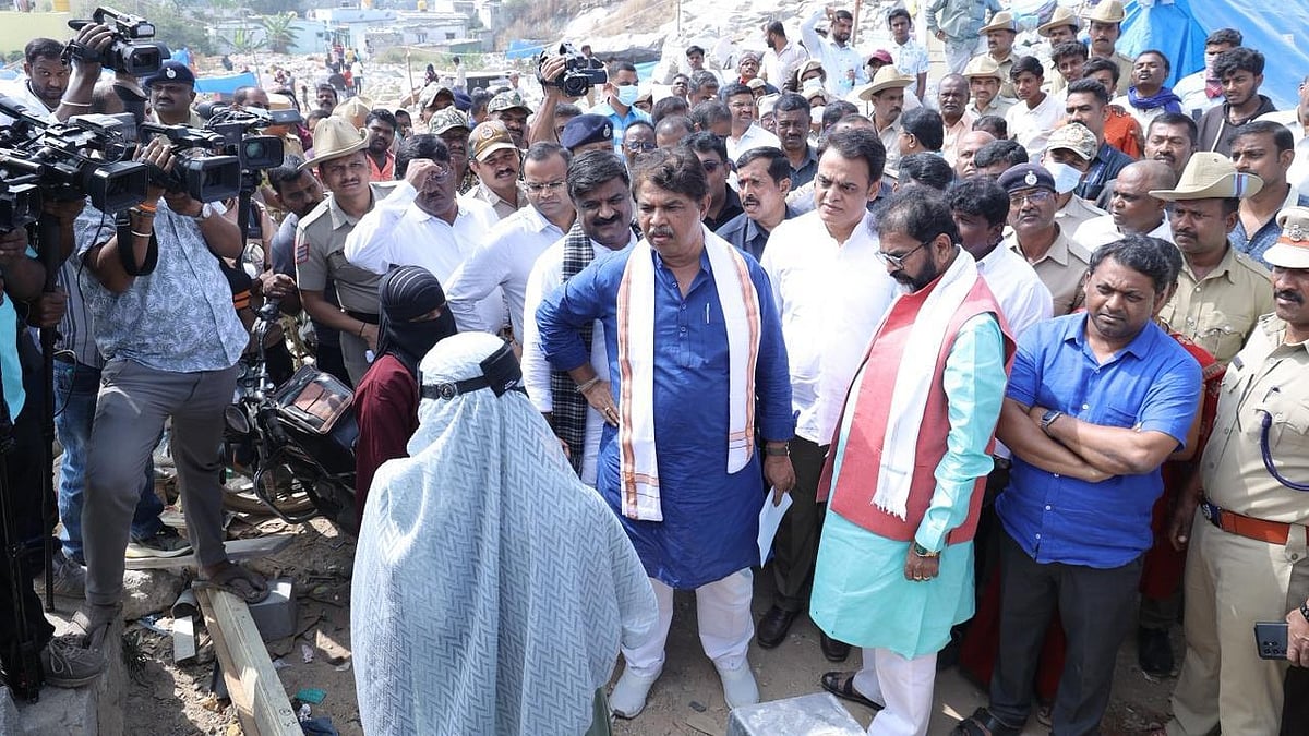 ಕೋಗಿಲು ಲೇಔಟ್ ತೆರವು: ಬಿಜೆಪಿ 'ಸತ್ಯ ಶೋಧನಾ ಸಮಿತಿ' ರಚನೆ; 'ಮಿನಿ ಬಾಂಗ್ಲಾದೇಶ' ಕುರಿತು ವರದಿ!