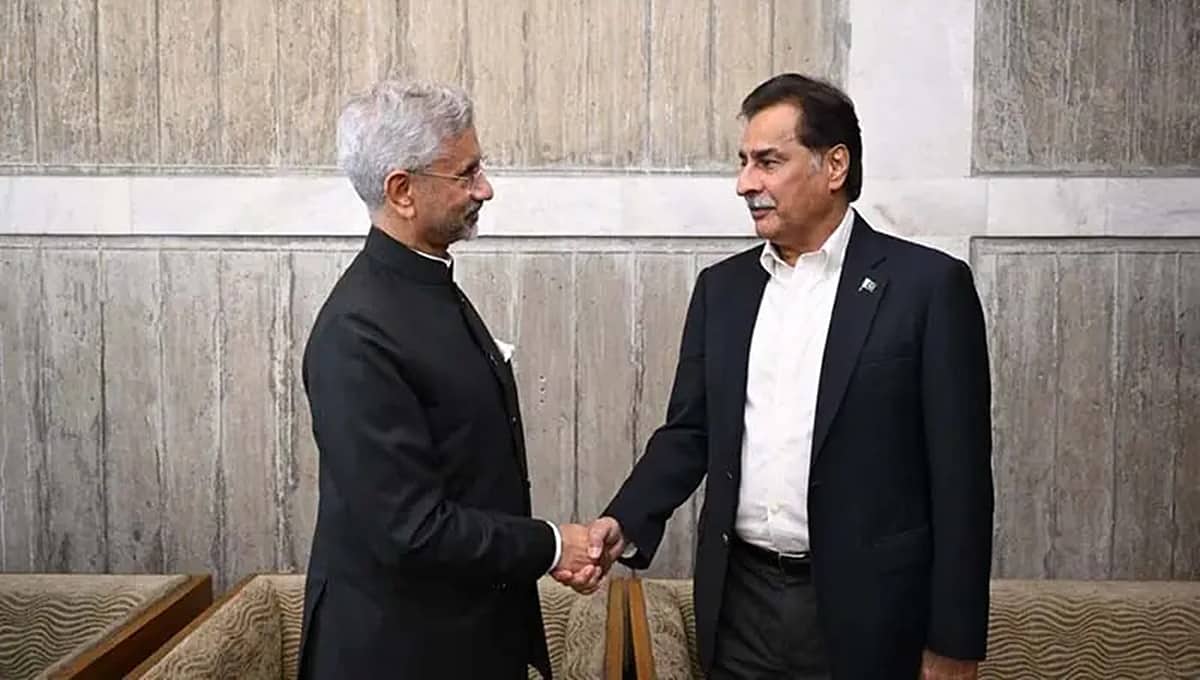ಬಾಂಗ್ಲಾದೇಶದಲ್ಲಿ ಜೈಶಂಕರ್ ಹ್ಯಾಂಡ್ ಶೇಕ್: ಪಾಕ್ ವರದಿಗಳು ದೊಡ್ಡ "ಜೋಕ್" ಎಂದ ಮಾಜಿ ರಾಯಭಾರಿ!