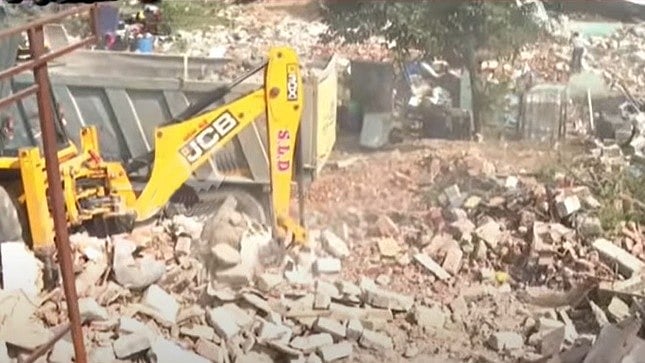 ಬೆಂಗಳೂರು: ಕೋಗಿಲು ಬಳಿಕ ಈಗ ಸಾರಾಯಿಪಾಳ್ಯದಲ್ಲಿ JCB ಘರ್ಜನೆ; 60 ಅಕ್ರಮ ಮನೆಗಳ ತೆರವು, ನಿವಾಸಿಗಳ ಆಕ್ರೋಶ, Video!