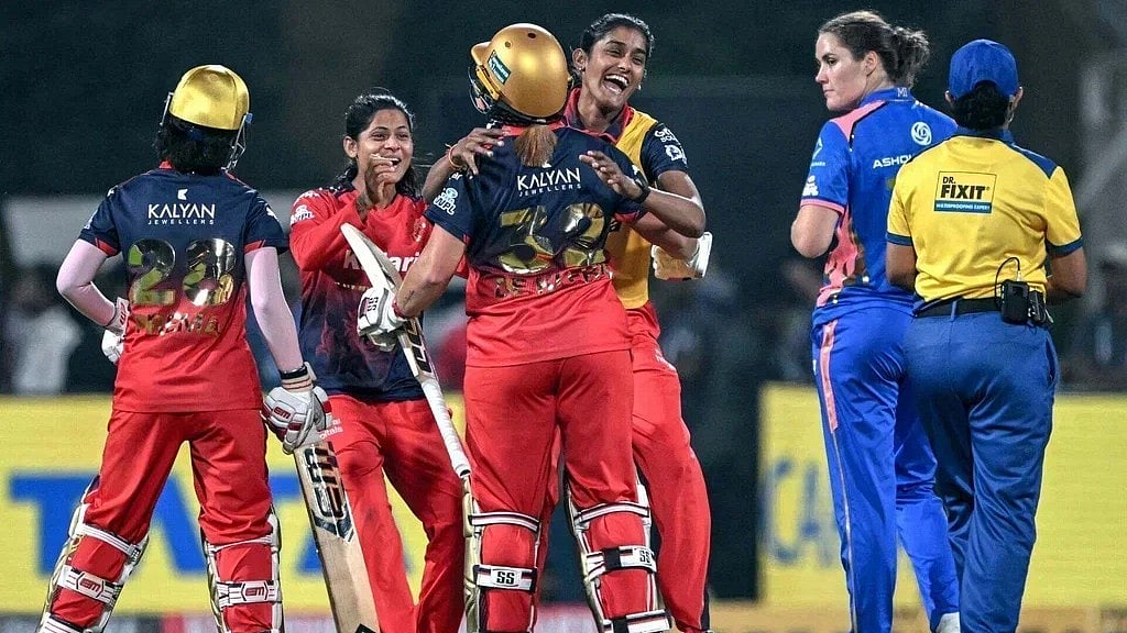 WPL 2026: ಮೊದಲ ಪಂದ್ಯದಲ್ಲೇ RCB ಗೆಲುವು; 4 ಎಸೆತ 20 ರನ್! ಹೀರೋ ಆದ Nadine de Klerk