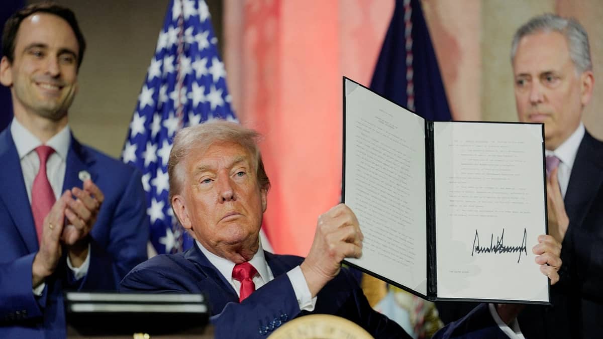 ಆ ದೇಶಕ್ಕೂ ನಾನೇ 'ಹಂಗಾಮಿ' ಸರ್ವೋಚ್ಛ ನಾಯಕ: Donald Trump ಘೋಷಣೆ; ಬೆಚ್ಚಿಬಿದ್ದ ವೆನೆಜುವೆಲಾ!