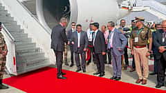 'ಕರ್ನಾಟಕದ ಹಿತಕ್ಕಿಂತ, ಹೈಕಮಾಂಡ್ ಹಂಗೇ ಹೆಚ್ಚಾಯಿತೇ? ಜರ್ಮನಿ ಚಾನ್ಸೆಲರ್ ಸ್ವಾಗತಿಸದ CM, DCM, ವಿರುದ್ಧ ಬಿಜೆಪಿ ಕಿಡಿ!