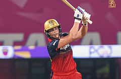 RCB vs UPW ಪಂದ್ಯದ ವೇಳೆ ಒಂದೇ ಓವರ್‌ನಲ್ಲಿ 32 ರನ್; ಡಿಯಾಂಡ್ರಾ ಡಾಟಿನ್‌ಗೆ ಬೆವರಿಳಿಸಿದ ಗ್ರೇಸ್ ಹ್ಯಾರಿಸ್!