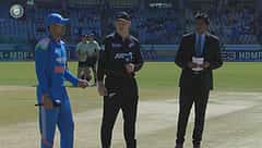 India vs New Zealand, 2nd ODI: ನ್ಯೂಜಿಲೆಂಡ್ ಬೌಲಿಂಗ್ ಆಯ್ಕೆ; ವಾಷಿಂಗ್ಟನ್ ಸುಂದರ್ ಬದಲಿಗೆ ನಿತೀಶ್ ಕುಮಾರ್ ರೆಡ್ಡಿ
