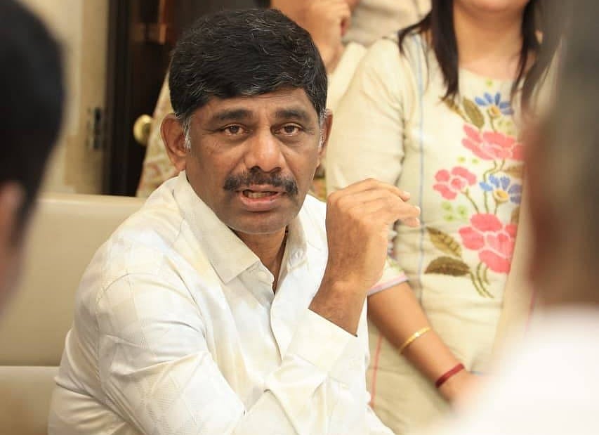 'ಅಧಿಕಾರ ಶಾಶ್ವತವಲ್ಲ, ತಾಳ್ಮೆಯೂ ಶಾಶ್ವತ ಅಲ್ಲ, ನಮ್ಮಣ್ಣನ ಹಣೆಬರಹದಲ್ಲಿ ಇದ್ದರೆ ಸಿಎಂ ಆಗ್ತಾರೆ': ಡಿ.ಕೆ ಸುರೇಶ್; Video
