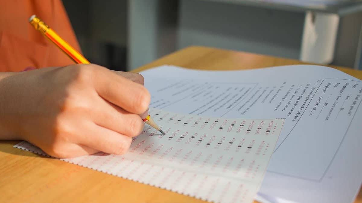 ಪ್ರಶ್ನೆ ಪತ್ರಿಕೆ ಸೋರಿಕೆ ವಿವಾದ: SSLC 2ನೇ ಪೂರ್ವ ಸಿದ್ಧತಾ ಪರೀಕ್ಷೆಗೆ ಹೊಸ ವೇಳಾಪಟ್ಟಿ ಪ್ರಕಟ!
