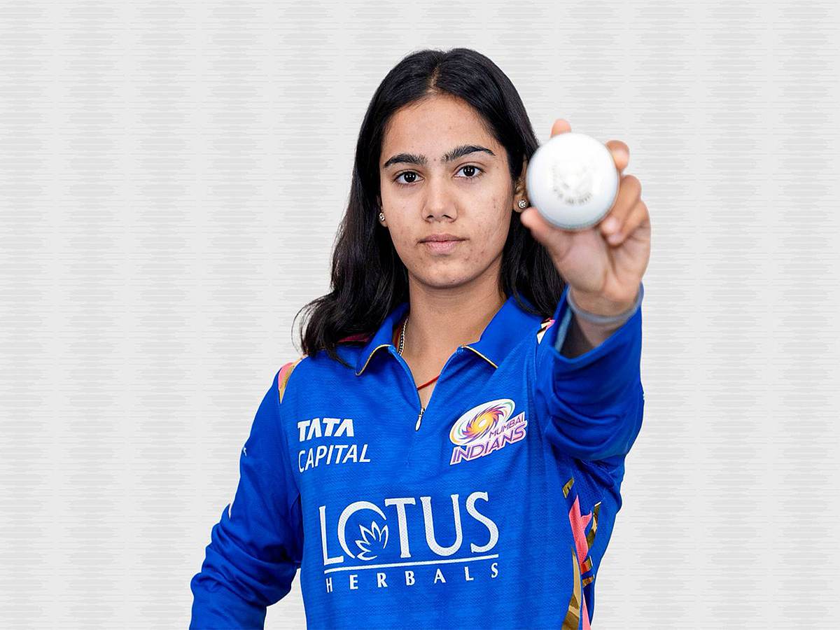 WPL 2026: ಮುಂಬೈ ಇಂಡಿಯನ್ಸ್ ಆಟಗಾರ್ತಿ ಟೂರ್ನಿಯಿಂದಲೇ ಔಟ್; ಕಮಲಿನಿ ಜಾಗಕ್ಕೆ ಹೊಸ ಬ್ಯಾಟರ್ ಎಂಟ್ರಿ!