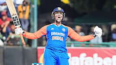 35 ಎಸೆತ 84 ರನ್: 5000 ರನ್ ಸೇರಿದಂತೆ ಒಂದೇ ಪಂದ್ಯದಲ್ಲಿ 5 ದಾಖಲೆ ಮುರಿದ ಅಭಿಷೇಕ್ ಶರ್ಮಾ