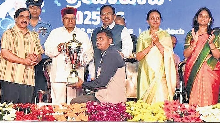 ಕರ್ನಾಟಕ ಕ್ರೀಡಾಕೂಟ 2025-26 ಸಮಾರೋಪ: ಕಾಂಗ್ರೆಸ್ ಸರ್ಕಾರವನ್ನು ಕೊಂಡಾಡಿದ ರಾಜ್ಯಪಾಲ ಥಾವರ್ ಚಂದ್ ಗೆಹ್ಲೋಟ್