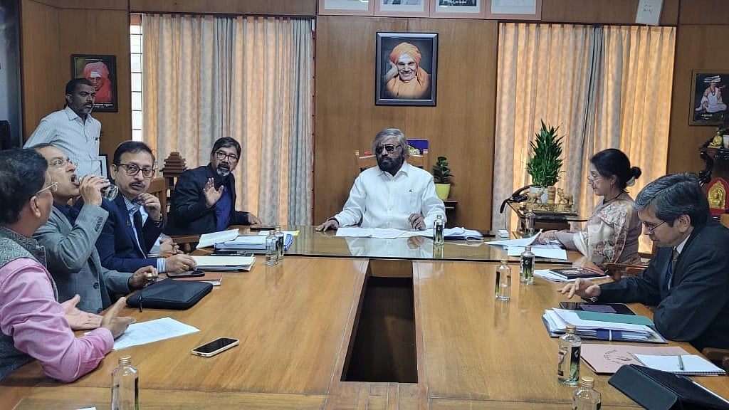 ಚಿರತೆ ದಾಳಿಯಿಂದ ಯುವಕ ಸಾವು: ಮಲೆ ಮಹದೇಶ್ವರ ಬೆಟ್ಟದಲ್ಲಿ 'ಡ್ರೋನ್ ಕ್ಯಾಮರಾ' ಕಣ್ಗಾವಲಿಗೆ ಈಶ್ವರ್ ಖಂಡ್ರೆ ಸೂಚನೆ!