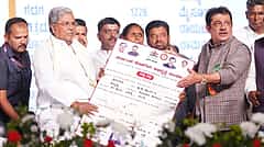 ವಿದೇಶದಿಂದ ಕಪ್ಪು ಹಣ ತಂದು ಎಲ್ಲರ ಖಾತೆಗೆ 15 ಲಕ್ಷ ಹಾಕ್ತೀವಿ ಅಂದರು, ಹಾಕಿದ್ರಾ?: BJP ವಿರುದ್ಧ ಸಿದ್ದರಾಮಯ್ಯ ಕಿಡಿ