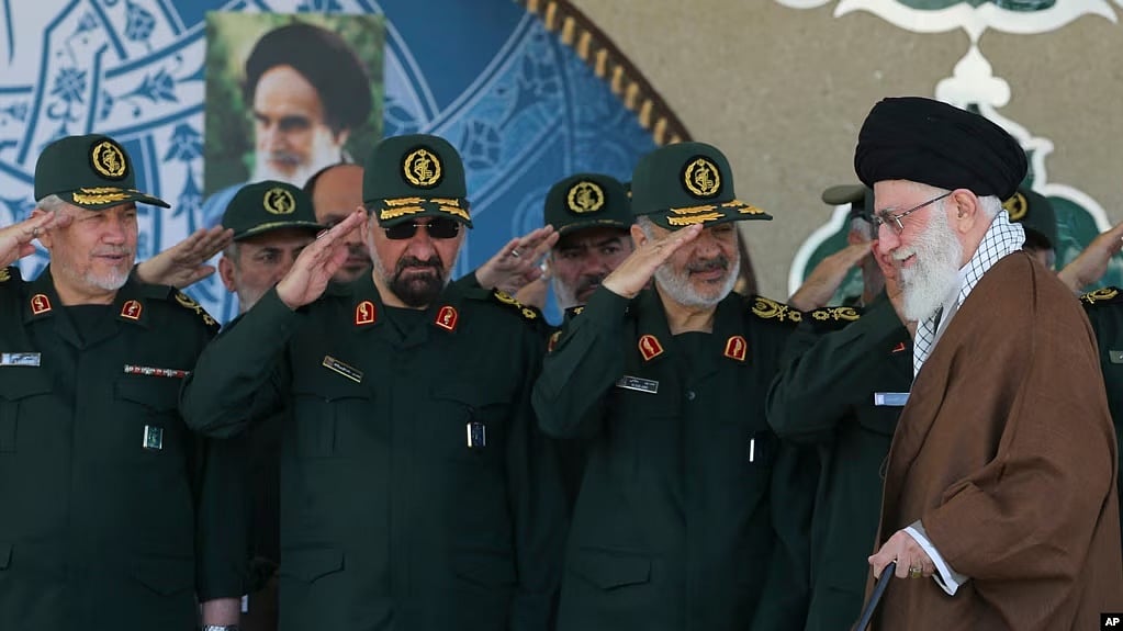 ಟ್ರಂಪ್ ದಾಳಿ ಬೆದರಿಕೆ ಬೆನ್ನಲ್ಲೇ ಇರಾನ್ಗೆ ಶಾಕ್: ಇಸ್ಲಾಮಿಕ್ ರೆವಲ್ಯೂಷನರಿ ಗಾರ್ಡ್ ಉಗ್ರ ಸಂಘಟನೆ ಎಂದು ಪಟ್ಟಿ ಮಾಡಿದ EU!