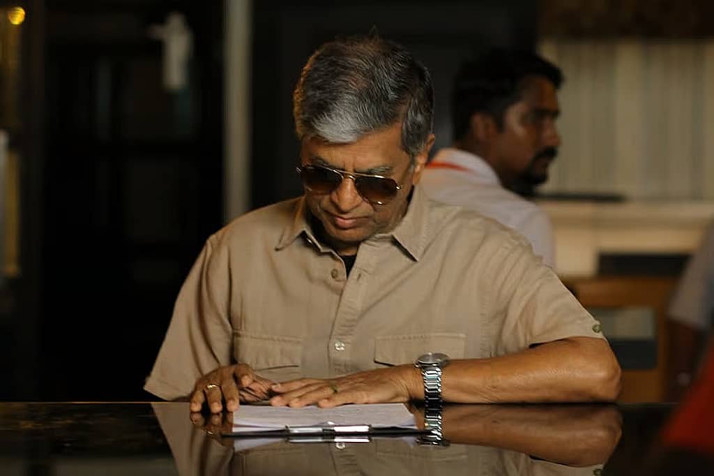 ಟಿವಿಕೆ ಜತೆ ಮೈತ್ರಿ ಮಾಡಿಕೊಳ್ಳಿ, ತಮಿಳುನಾಡಿನಲ್ಲಿ 'ಹಳೆ ವೈಭವ ಮರುಕಳಿಸುತ್ತದೆ': ಕಾಂಗ್ರೆಸ್ಗೆ ನಟ ವಿಜಯ್ ತಂದೆ ಆಗ್ರಹ