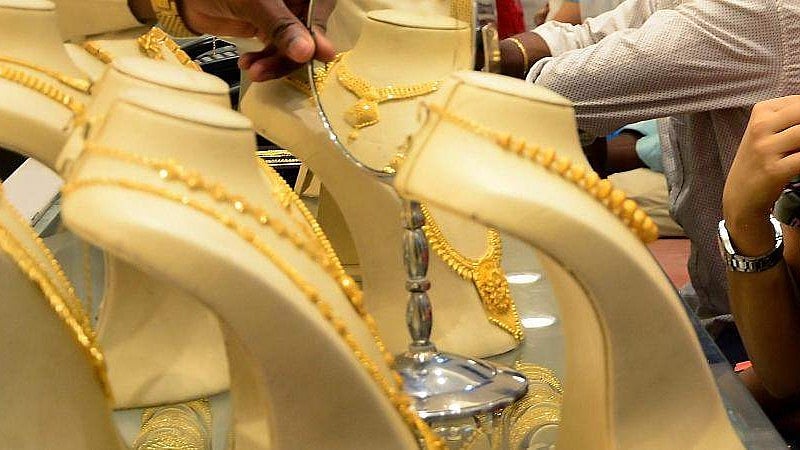 Gold Rate: ಕೇಂದ್ರ ಬಜೆಟ್ ಮಂಡನೆಗೂ ಮುನ್ನ ಚಿನ್ನ-ಬೆಳ್ಳಿ ಬೆಲೆಯಲ್ಲಿ ಭಾರೀ ಇಳಿಕೆ..!