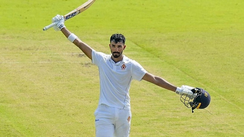 Ranji Trophy: ಪಡಿಕ್ಕಲ್ ಶತಕ; ಅಸಾಧಾರಣ ಮೊತ್ತವನ್ನೇ ಬೆನ್ನಟ್ಟಿ ಗೆದ್ದ ಕರ್ನಾಟಕ; ಕ್ವಾರ್ಟರ್ ಫೈನಲ್ಗೆ ಲಗ್ಗೆ