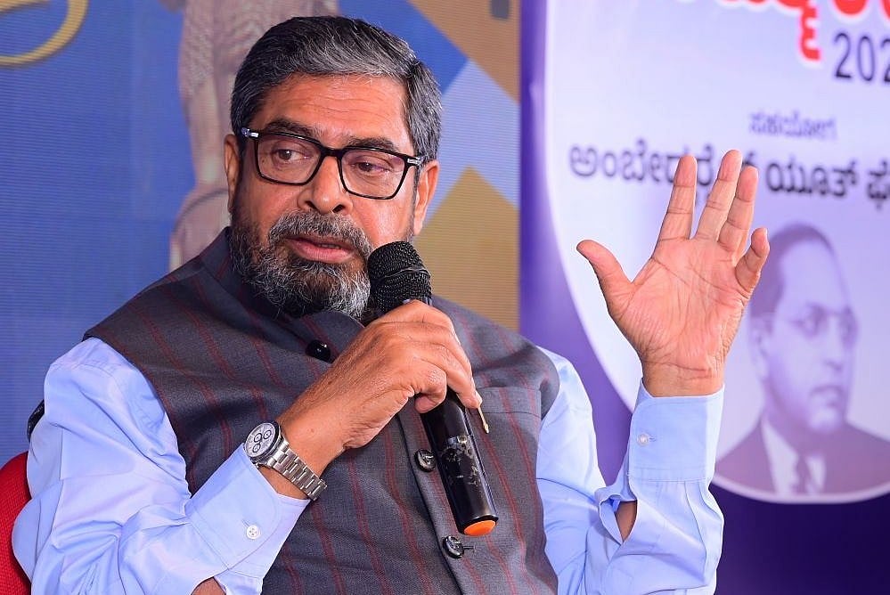 ಪ್ರಧಾನಿ ಮೋದಿ ವಿರುದ್ಧ ಆಕ್ಷೇಪಾರ್ಹ ಹೇಳಿಕೆ: ಕಾಂಗ್ರೆಸ್ ಎಂಎಲ್‌ಸಿ ನಜೀರ್‌ ಅಹ್ಮದ್‌ ಅಮಾನತಿಗೆ ಬಿಜೆಪಿ ಒತ್ತಾಯ