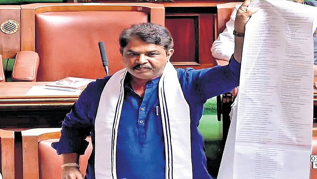 ನಕಲಿ ಗಾಂಧಿಗಳಿಂದ 'ಗಾಂಧಿ' ಹೈಜಾಕ್ : ಮಹಾತ್ಮಾ ಗಾಂಧಿ ಹೆಸರಿನ 454 ಯೋಜನೆಗಳ ಪಟ್ಟಿ ಓದಿ ಅಶೋಕ್ ಕೌಂಟರ್ !