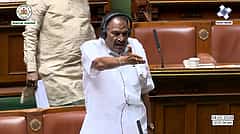 'ಥೂ ನಿಮ್ ಯೋಗ್ಯತೆಗೆ ಬೆಂಕಿ ಹಾಕಾ.., ಲೇ ಆರೆಸ್ಸೆಸ್ಸು.. ನಿಂಗೆ ಮಾನ ಮರ್ಯಾದೆ ಇದ್ಯಾ..': ಸದನದಲ್ಲಿ ರೊಚ್ಚಿಗೆದ್ದ ಶಿವಲಿಂಗೇಗೌಡ; Video