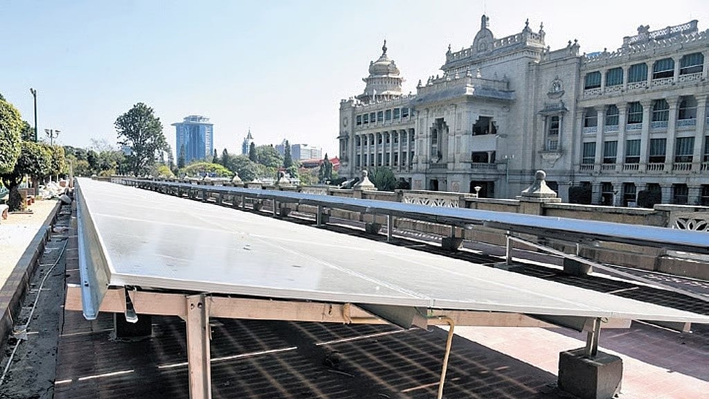 ಸೋಲಾರ್ ಪವರ್: ವಿಧಾನಸೌಧ ಪಾರ್ಕಿಂಗ್ ಪ್ರದೇಶದಲ್ಲಿ Solar panels ಅಳವಡಿಕೆ; ವರ್ಷಕ್ಕೆ ಲಕ್ಷಾಂತರ ರೂ ವಿದ್ಯುತ್ ಉಳಿತಾಯ