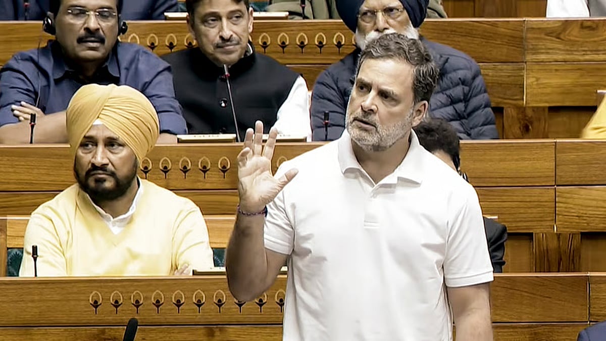 'ಭಾರತವನ್ನು ಮಾರಾಟ ಮಾಡಲು ನಿಮಗೆ ನಾಚಿಕೆಯಾಗುವುದಿಲ್ಲವೇ?': ಲೋಕಸಭೆಯಲ್ಲಿ ರಾಹುಲ್ ಗಾಂಧಿ ಬೆಂಕಿ ಭಾಷಣ! Video