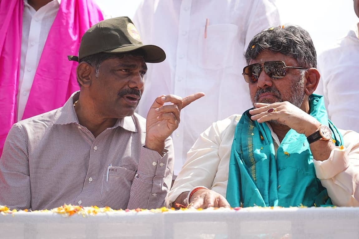 ಆ ದಿನದ ಒಪ್ಪಂದ ಮರೆತು ಬಿಟ್ರಾ? ನಿಮ್ಮ ಸಮ್ಮುಖದಲ್ಲೇ ಮಾತಾಗಿತ್ತು ಅಲ್ವಾ? ಆಗುತ್ತೋ ಇಲ್ವೋ ಕ್ಲಿಯರ್ ಮಾಡಿ: ಡಿ.ಕೆ ಬ್ರದರ್ಸ್ ದುಂಬಾಲು!