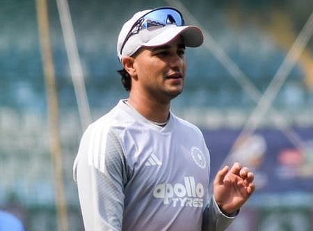 ಬ್ಯಾಟ್ಸ್‌ಮನ್ ಅಭಿಷೇಕ್ ಶರ್ಮಾ ಭಾರಿ ತೂಕ ಇಳಿಕೆ; ಮುಂಬೈನಲ್ಲಿ ತಿಂದದ್ದೇ ಹೊಟ್ಟೆ ಸೋಂಕಿಗೆ ಕಾರಣ?
