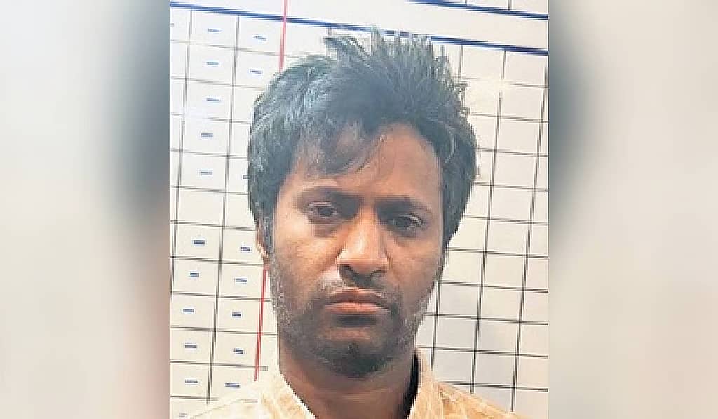 ಬೆಂಗಳೂರು: ನೌಕಾಪಡೆಯ ನಿವೃತ್ತ ಕ್ಯಾಪ್ಟನ್ ತಂದೆ, ದಂತವೈದ್ಯೆ ತಾಯಿಯನ್ನು ಕೊಂದ ಟೆಕ್ಕಿ!